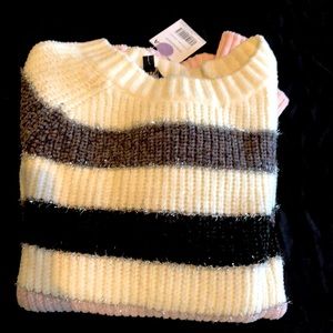 Women’s sweater -- New with tags